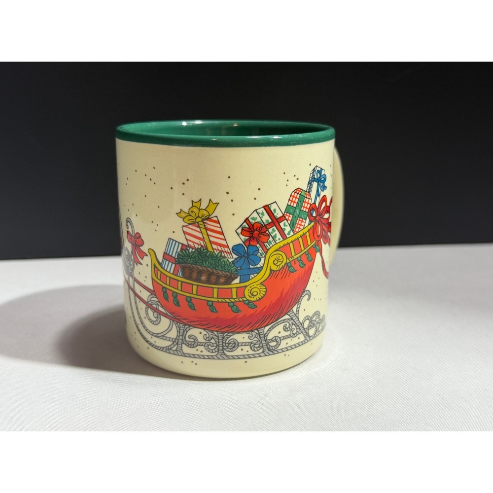 Vintage 1987 Potpourri Press Christmas Mug Horse Drawn Sleigh Green Cream Korea